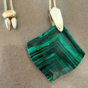 Happy St. Patrick’s Day!  Get this Kendra Scott variegated green pendant necklac